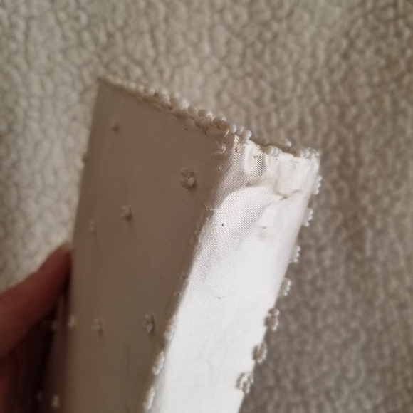 Beautiful Girls' Ivory Beaded Clutch Purse - Picture 4 of 7